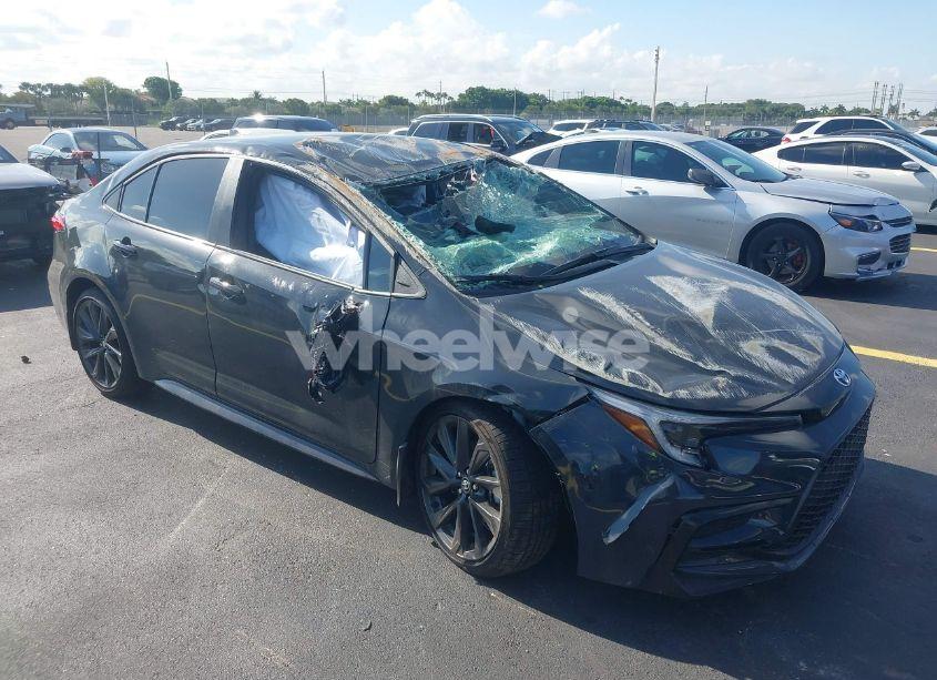 2025 Toyota Corolla SE (VIN 5YFS4MCE1SP222132) main photo