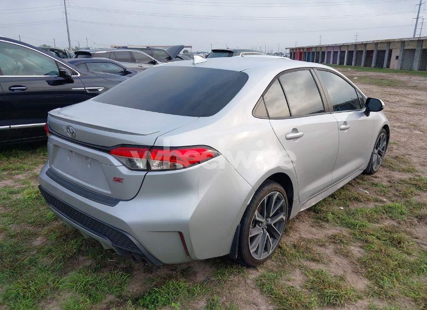 Photo 4 of 2021 Toyota Corolla SE (VIN 5YFS4MCE2MP097791)