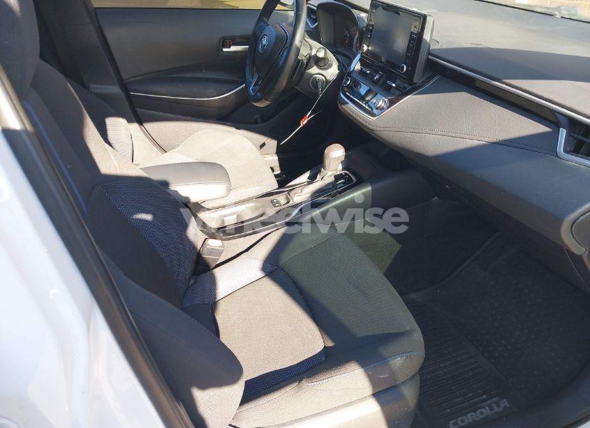 Photo 5 of 2022 Toyota Corolla SE (VIN 5YFS4MCE2NP131875)