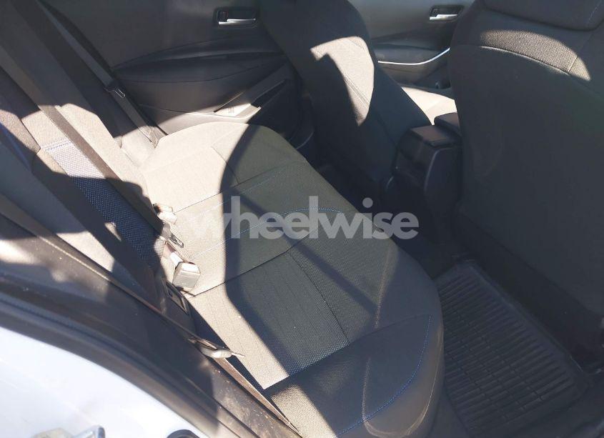 Photo 8 of 2022 Toyota Corolla SE (VIN 5YFS4MCE2NP131875)