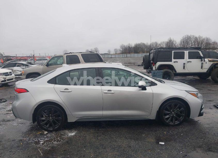 Photo 13 of 2023 Toyota Corolla SE (VIN 5YFS4MCE2PP141910)