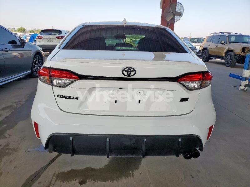 Photo 2 of 2024 TOYOTA COROLLA SE (VIN 5YFS4MCE2RP192570)