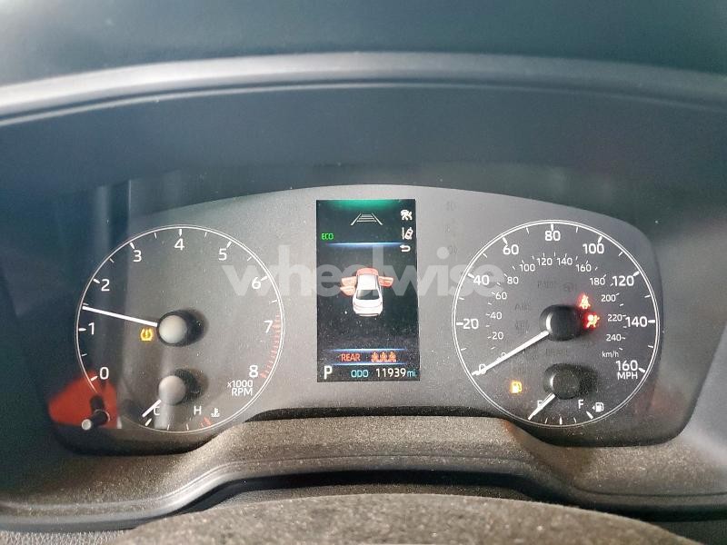 Photo 3 of 2024 TOYOTA COROLLA SE (VIN 5YFS4MCE2RP192570)