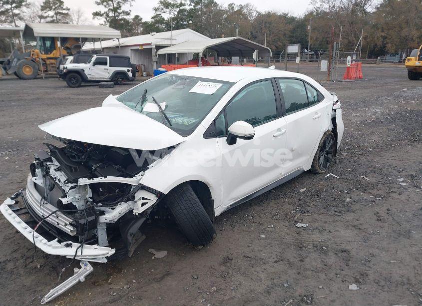 Photo 2 of 2024 Toyota Corolla SE (VIN 5YFS4MCE2RP199356)