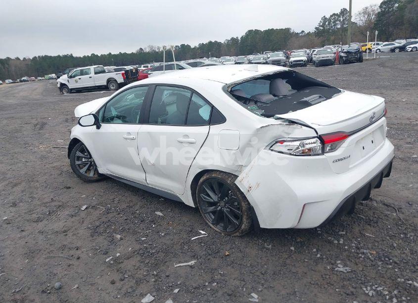 Photo 3 of 2024 Toyota Corolla SE (VIN 5YFS4MCE2RP199356)