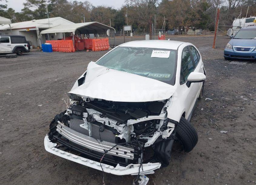 Photo 6 of 2024 Toyota Corolla SE (VIN 5YFS4MCE2RP199356)