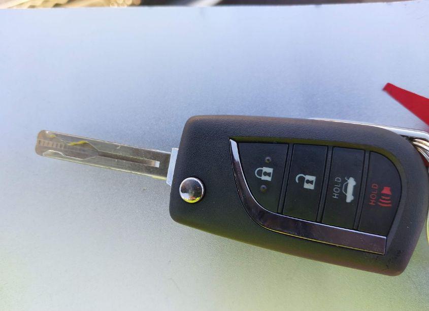 Photo 11 of 2021 Toyota Corolla SE (VIN 5YFS4MCE3MP063326)