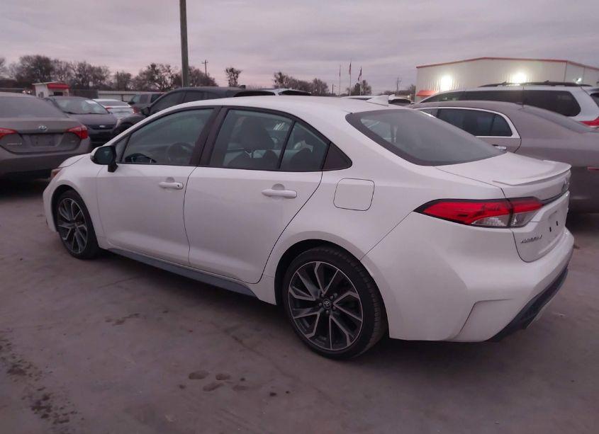 Photo 3 of 2021 Toyota Corolla SE (VIN 5YFS4MCE3MP064895)