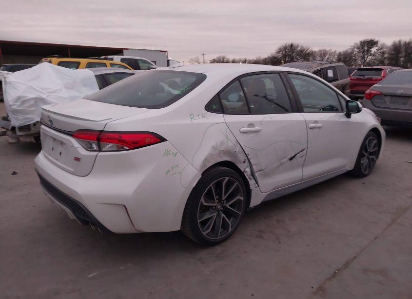 Photo 4 of 2021 Toyota Corolla SE (VIN 5YFS4MCE3MP064895)