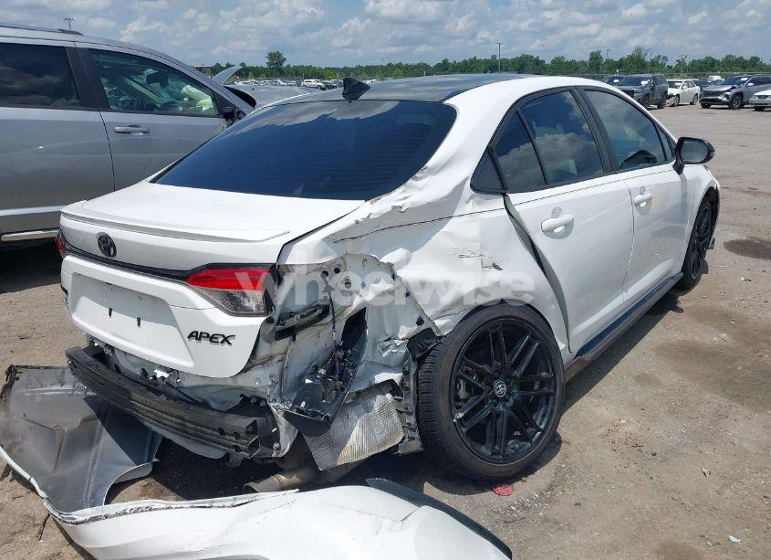 Photo 4 of 2021 Toyota Corolla SE (VIN 5YFS4MCE3MP068963)