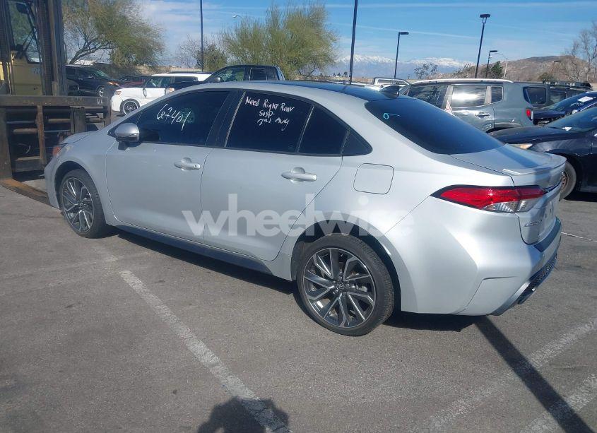 Photo 3 of 2021 Toyota Corolla SE (VIN 5YFS4MCE3MP079235)