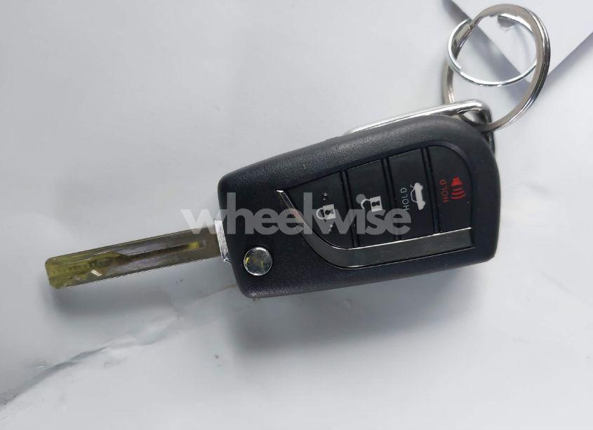 Photo 11 of 2022 Toyota Corolla SE (VIN 5YFS4MCE3NP115085)