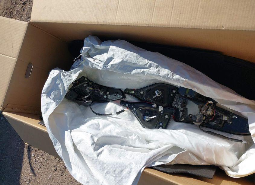 Photo 18 of 2023 Toyota Corolla SE (VIN 5YFS4MCE3PP157825)