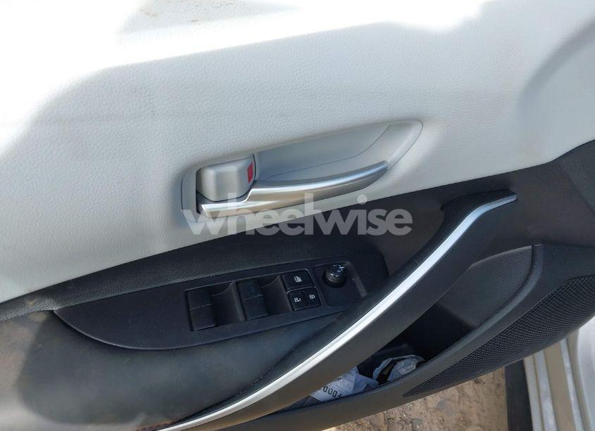 Photo 19 of 2024 Toyota Corolla SE (VIN 5YFS4MCE3RP183120)