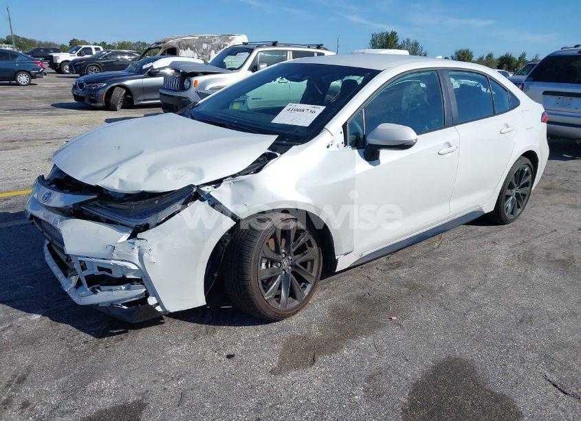 Photo 2 of 2024 Toyota Corolla SE (VIN 5YFS4MCE3RP184302)