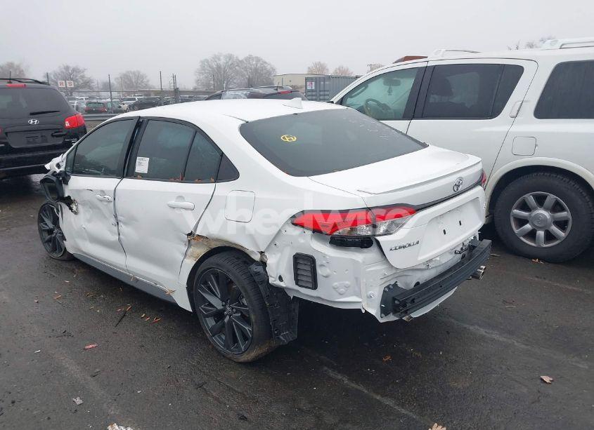 Photo 3 of 2024 Toyota Corolla SE (VIN 5YFS4MCE3RP198944)