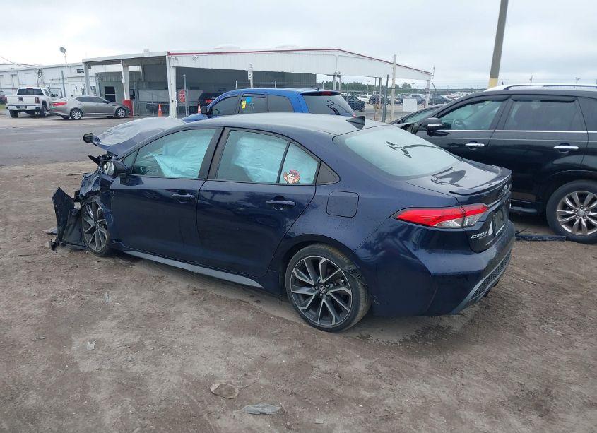 Photo 3 of 2021 Toyota Corolla SE (VIN 5YFS4MCE4MP068051)