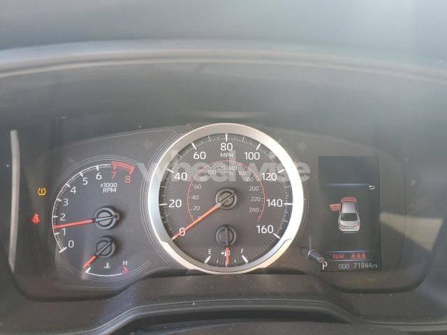 Photo 4 of 2021 TOYOTA COROLLA SE (VIN 5YFS4MCE4MP077400)