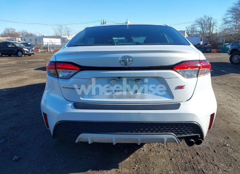 Photo 16 of 2022 Toyota Corolla SE (VIN 5YFS4MCE4NP111580)