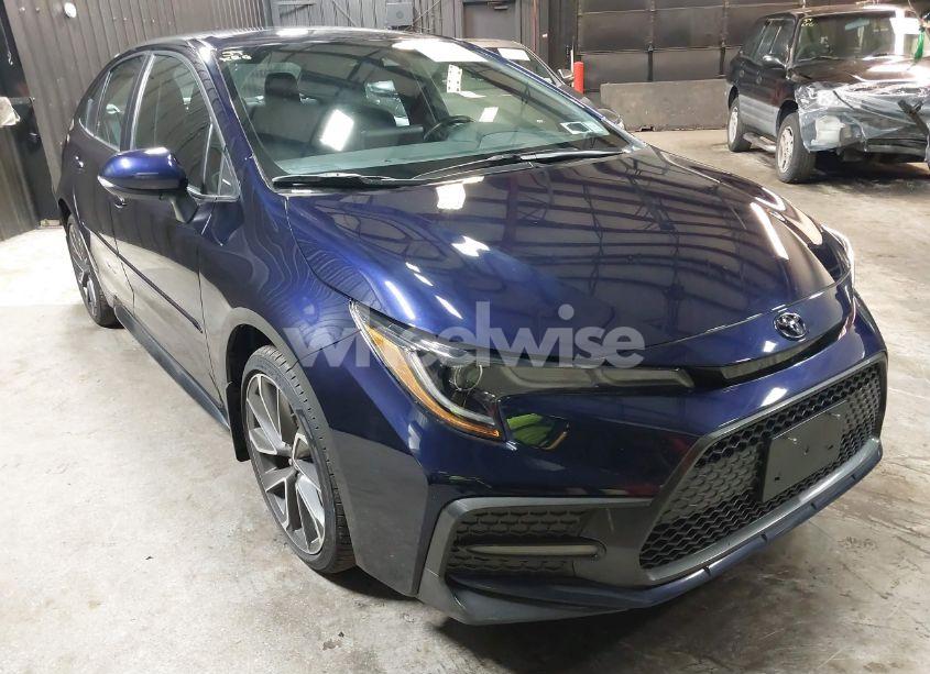 2022 Toyota Corolla SE (VIN 5YFS4MCE4NP127519) main photo