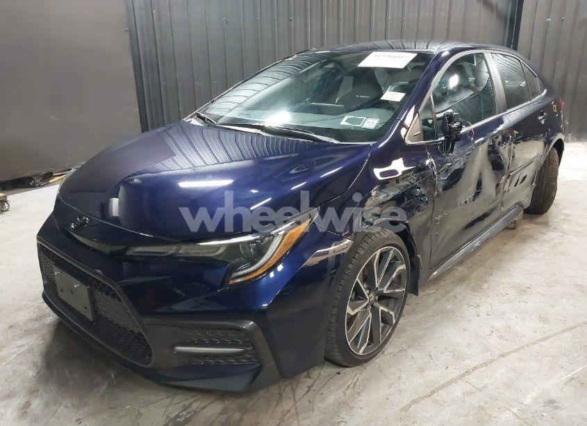 Photo 2 of 2022 Toyota Corolla SE (VIN 5YFS4MCE4NP127519)