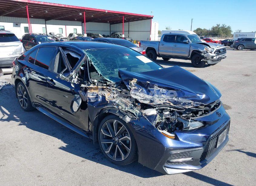 2022 Toyota Corolla SE (VIN 5YFS4MCE4NP135488) main photo