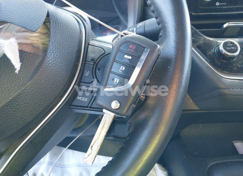 Photo 11 of 2022 Toyota Corolla SE (VIN 5YFS4MCE4NP135488)