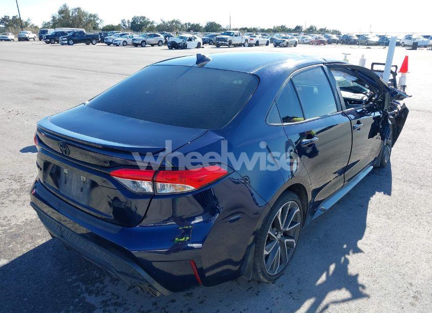 Photo 4 of 2022 Toyota Corolla SE (VIN 5YFS4MCE4NP135488)