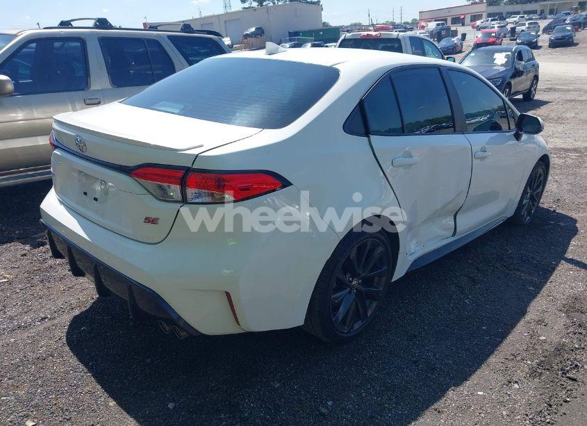 Photo 4 of 2024 Toyota Corolla SE (VIN 5YFS4MCE4RP186804)