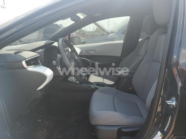 Photo 2 of 2024 TOYOTA COROLLA SE (VIN 5YFS4MCE4RP199018)