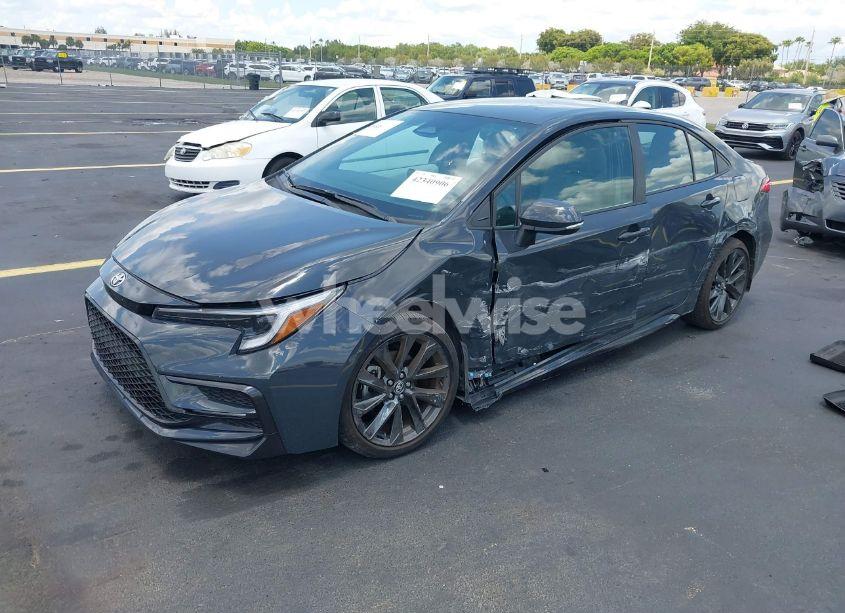 Photo 2 of 2025 Toyota Corolla SE (VIN 5YFS4MCE4SP222822)