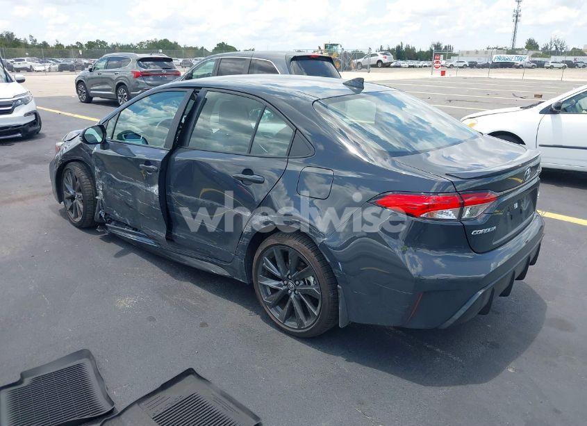 Photo 3 of 2025 Toyota Corolla SE (VIN 5YFS4MCE4SP222822)