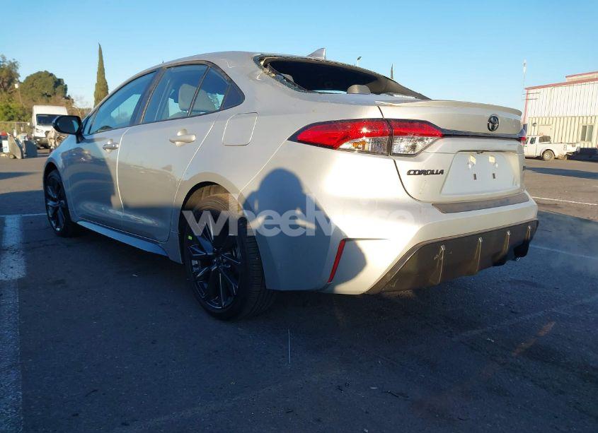 Photo 3 of 2025 Toyota Corolla SE (VIN 5YFS4MCE4SP225557)