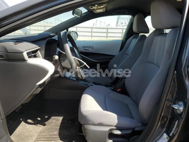 Photo 2 of 2025 TOYOTA COROLLA SE (VIN 5YFS4MCE4SP229611)