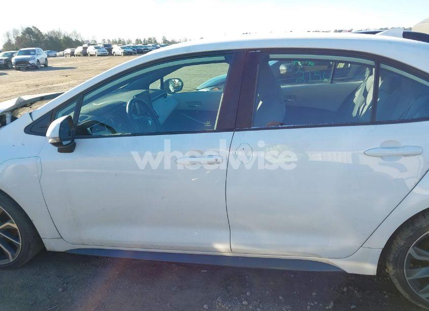 Photo 14 of 2021 Toyota Corolla SE (VIN 5YFS4MCE5MP094738)