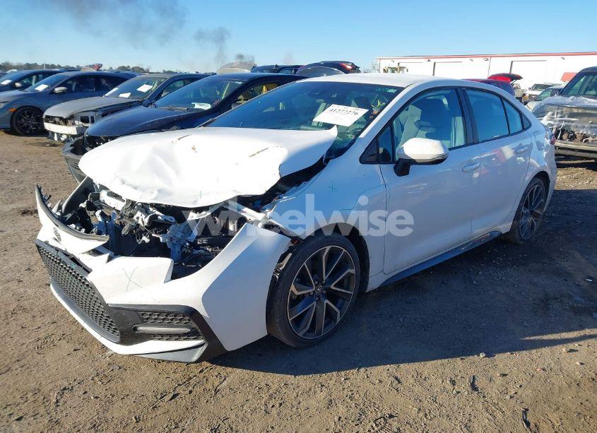 Photo 2 of 2021 Toyota Corolla SE (VIN 5YFS4MCE5MP094738)
