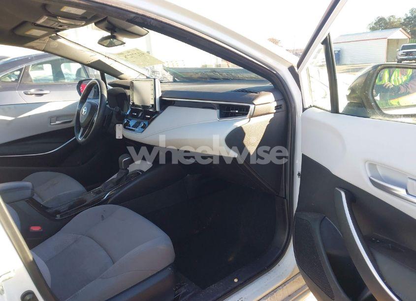 Photo 5 of 2021 Toyota Corolla SE (VIN 5YFS4MCE5MP094738)