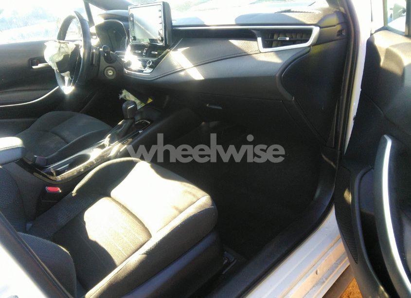 Photo 5 of 2022 Toyota Corolla SE (VIN 5YFS4MCE5NP110485)