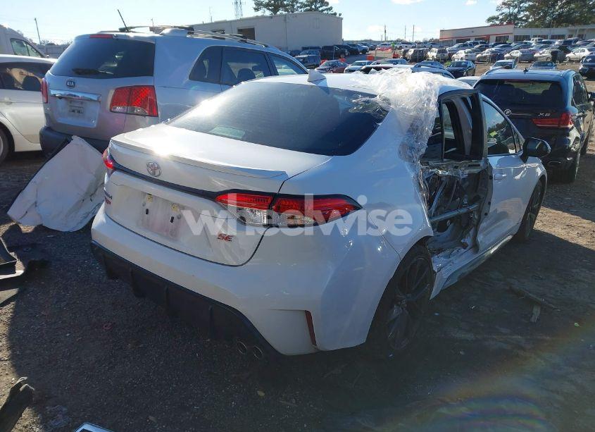 Photo 4 of 2024 Toyota Corolla SE (VIN 5YFS4MCE5RP182406)