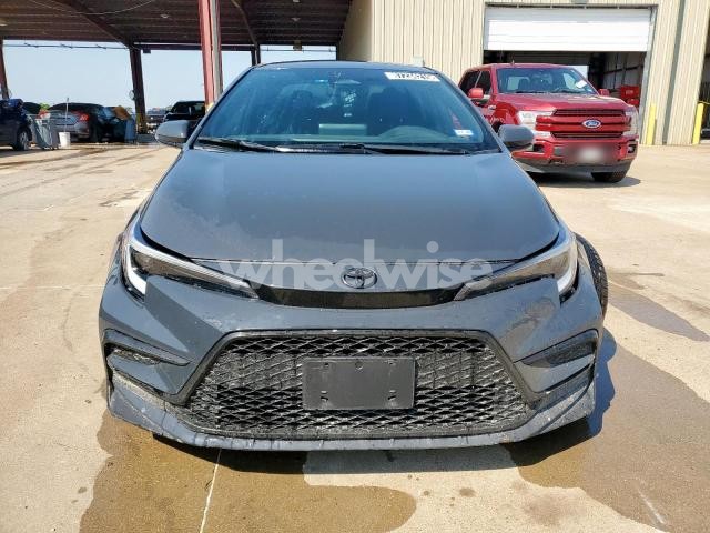 Photo 3 of 2024 TOYOTA COROLLA SE (VIN 5YFS4MCE5RP208325)