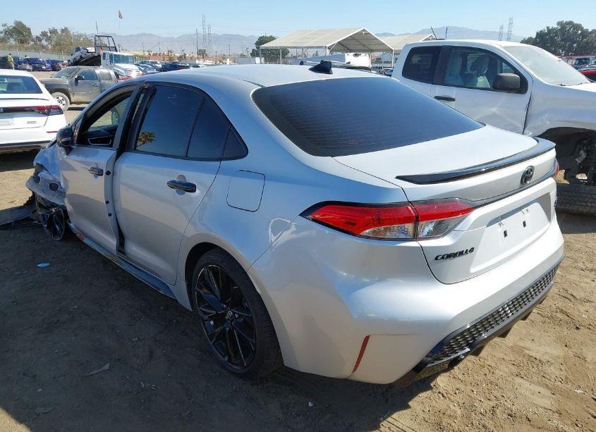 Photo 3 of 2021 Toyota Corolla SE NIGHTSHADE EDITION (VIN 5YFS4MCE6MP061408)