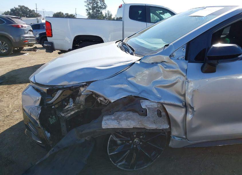 Photo 6 of 2021 Toyota Corolla SE NIGHTSHADE EDITION (VIN 5YFS4MCE6MP061408)