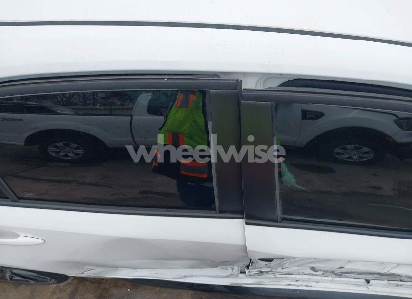 Photo 17 of 2021 Toyota Corolla SE (VIN 5YFS4MCE6MP065524)