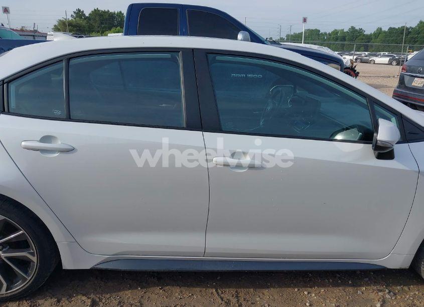 Photo 14 of 2022 Toyota Corolla SE (VIN 5YFS4MCE6NP108714)