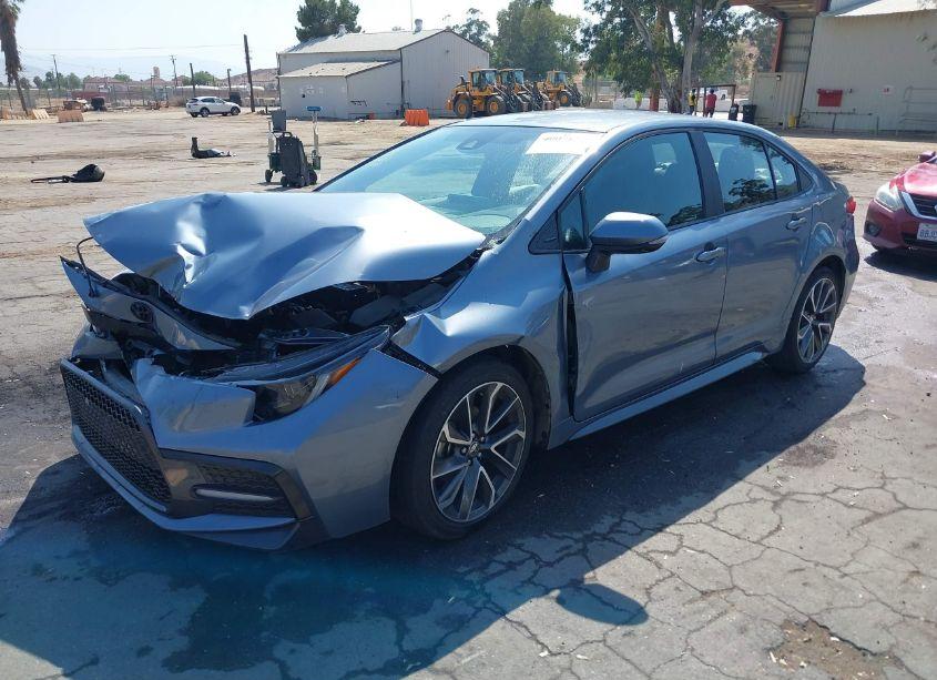 Photo 2 of 2022 Toyota Corolla SE (VIN 5YFS4MCE6NP109393)