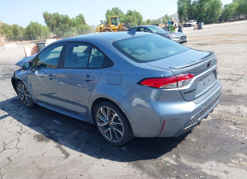 Photo 3 of 2022 Toyota Corolla SE (VIN 5YFS4MCE6NP109393)