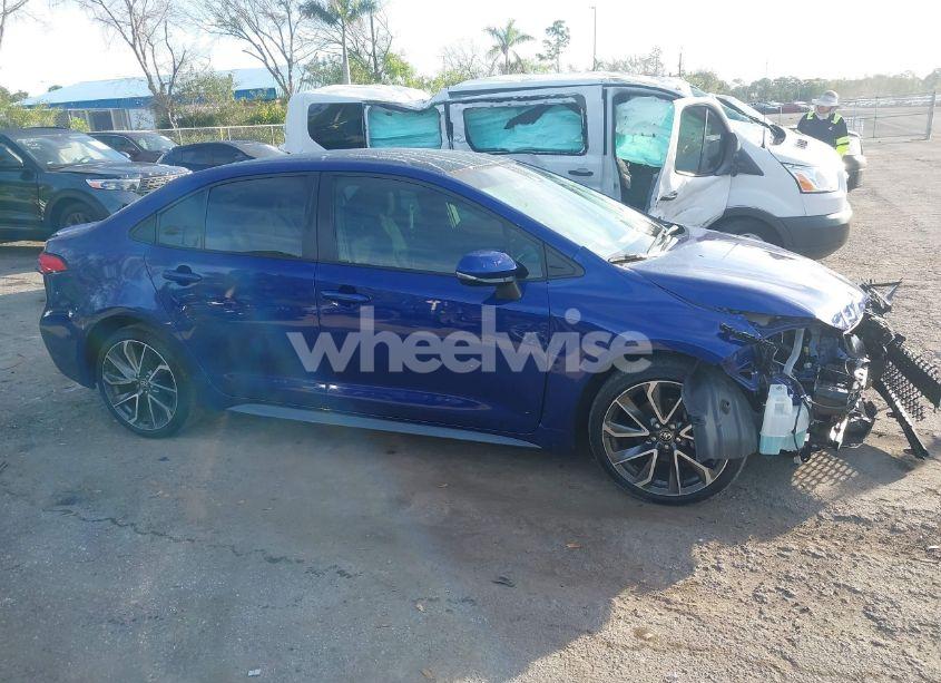 Photo 13 of 2022 Toyota Corolla SE (VIN 5YFS4MCE6NP118899)