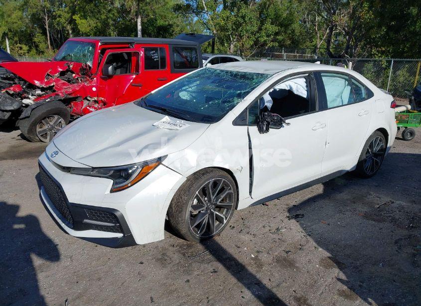 Photo 2 of 2022 Toyota Corolla SE (VIN 5YFS4MCE6NP133516)