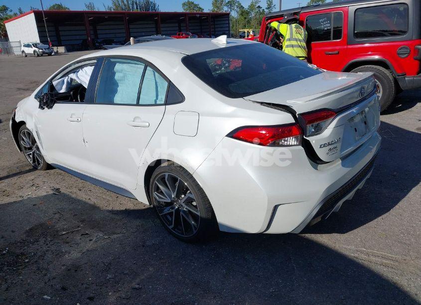 Photo 3 of 2022 Toyota Corolla SE (VIN 5YFS4MCE6NP133516)