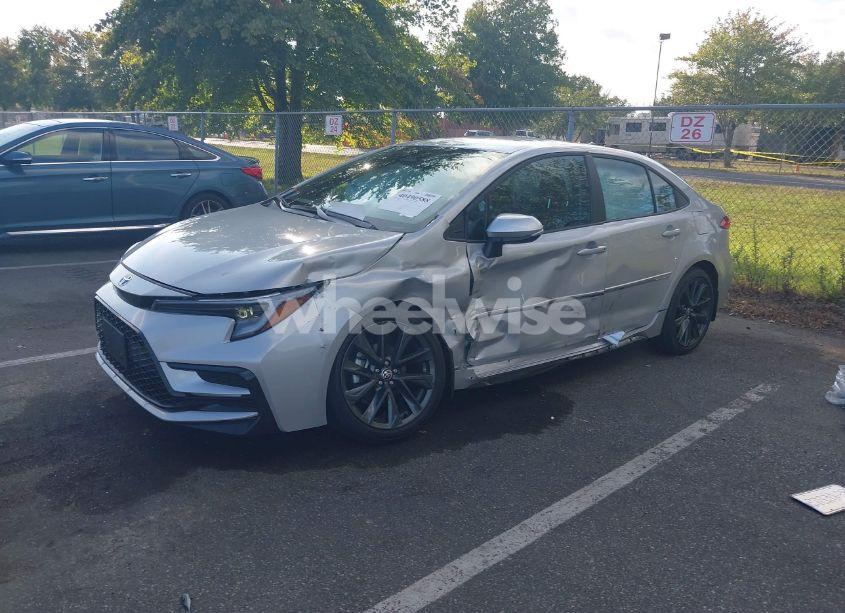 Photo 2 of 2024 Toyota Corolla SE (VIN 5YFS4MCE6RP206258)